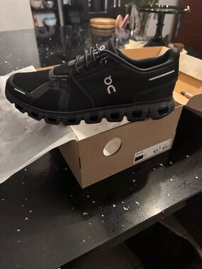 On Men’s Black Cloudtec Athletic Running Shoe
